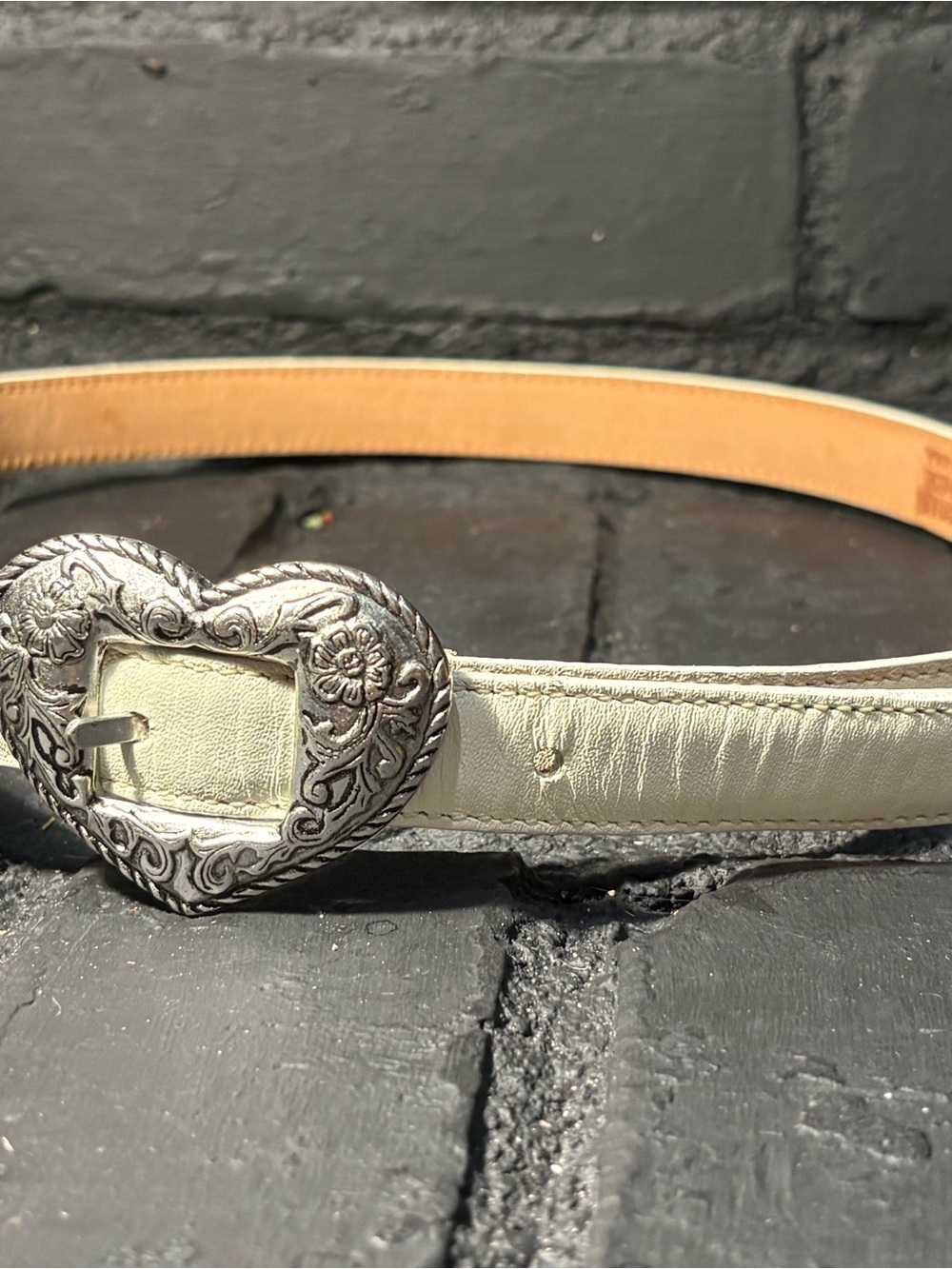 Vintage Justin Heart Buckle Leather Belt in white